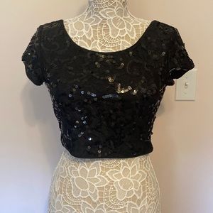 BNWT cropped lace and sequins top